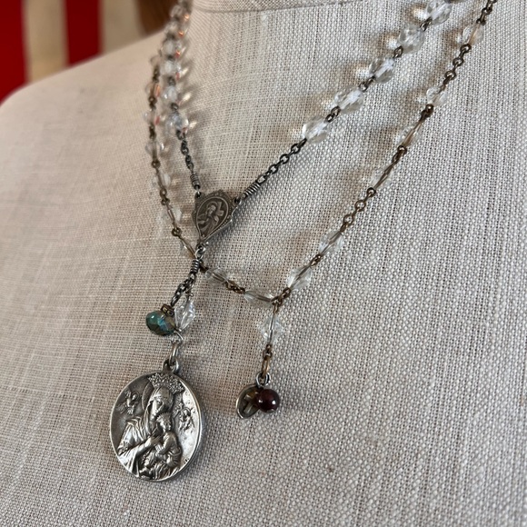 Vintage Religious Relic Catholic Medal with Sterling Rosary Crystal Beads - Picture 5 of 8